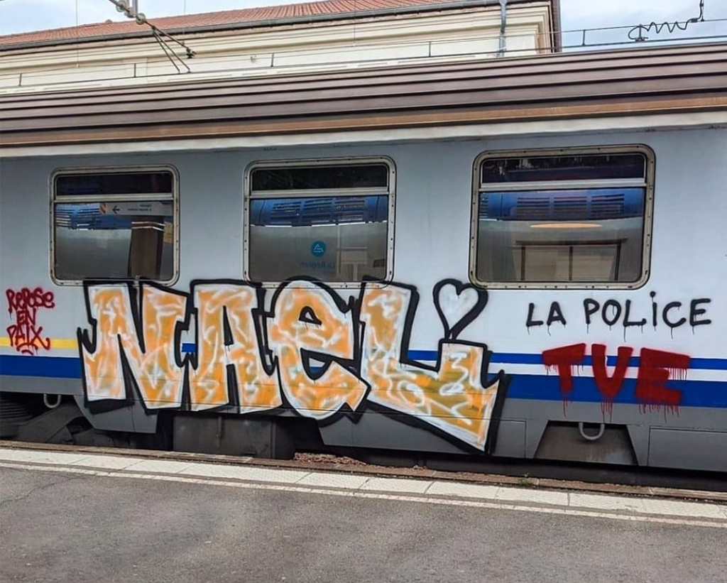 Graff en hommage à Naël : "Repose en paix. Nael. La police tue"
